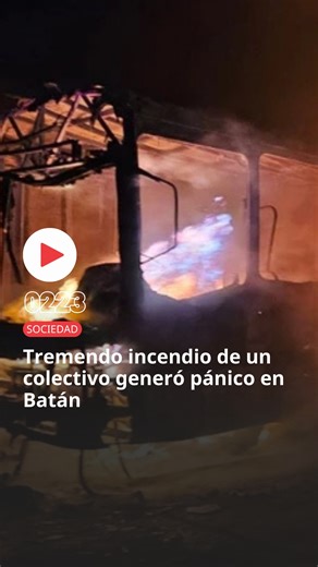 0223com on Instagram: "SE INCENCIÓ UN COLECTIVO EN BATÁN Y EL HECHO GENERÓ PÁNICO ENTRE LOS VECINOS 🔥 Un colectivo de transporte público urbano se incendió durante la madrugada de este viernes en Batán y provocó momentos de tensión en la zona de la terminal de micros. 📍 El hecho ocurrió alrededor de las 00:00 en el predio ubicado en Camino Los Ortiz y la Ruta Provincial 88, dentro del patio interno de la terminal de la empresa Batán S.A. 🚒 Al llegar al lugar, los Bomberos de Batán encontraron