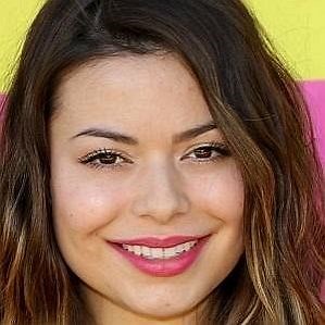 Miranda Cosgrove Boyfriend 2026: Dating History & Exes - CelebsCouples