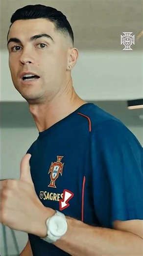 Cristiano Ronaldo DANIEL WELLINGTON Watch Price 🕙💸#ronaldo cristiano ronaldo #football #watch #viral