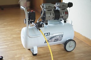 エアーコンプレッサーとは？初めてDIYで使ってみた！