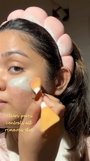 Kavya 💗 on Instagram: "Masks i swear by🩷 lemme know if you guys need a part 2✨ #kayfavs 🧷(face mask, face pack, clay mask, innisfree, ordinary, salicylic acid, skin, acne prone, pores, cute, aesthetic)"