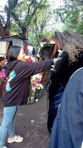 Nyawer Barongan di Pasar Kembang #barongankendal