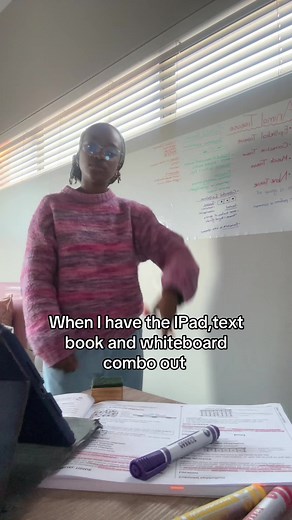 Using iPad and Whiteboard for Effective Learning