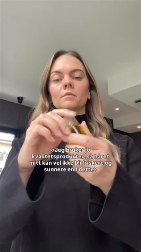 Marte | Digital hårpleieguide on Instagram: "Så lenge jeg alltid brukte produkter av høy kvalitet, og de mest populære merkene, så var vel håret mitt så sunt som det kunne bli. Trodde jeg… Håret og hodebunnen din vet ikke hvilket merke du bruker på hårproduktene, men de vet om du er konsekvent og faktisk bruker produktene. Og hva er det som avgjør hvilke produkter som er best? Er det markedsføringen og luksuriøs emballasje? Eller er det faktiske resultater du kan se og kjenne, med dokumenterte f