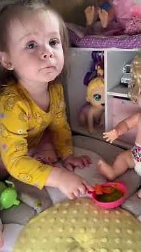 Kingdom Feeding her Baby Alive Happy Hungry Baby Green Veggies Doll Food