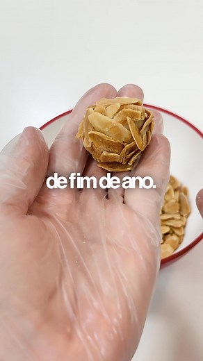 🎄 RENDA EXTRA COM BRIGADEIROS NATALINOS! 🎄 Descubra como mulheres comuns estão faturando antes do Natal vendendo brigadeiros decorados irresistíveis — mesmo sem experiência! ✅ Receitas simples e ingredientes baratos (use o que já tem em casa) ✅ Técnicas de decoração que transformam doces em presentes de luxo ✅ Aprenda hoje e comece a receber encomendas nesta semana Centenas de alunas da Massucar lucraram no Natal passado. Garanta seu acesso ao Aulão 3 bônus exclusivos! ⏰ [Por apenas R$ 47,00 —