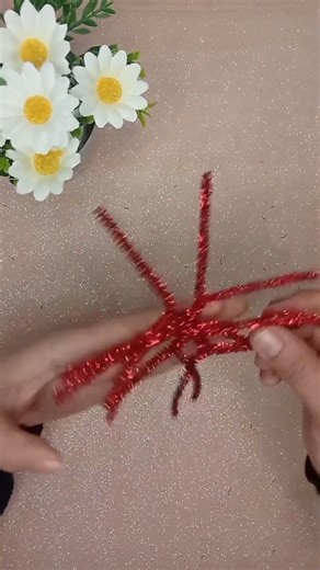 Full DIY Pipe Cleaner Star Tutorial. | Creative Ideas