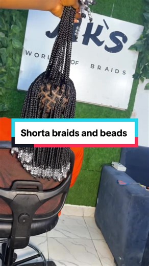 Stunning Short Braids and Beads for Trendy Hairstyles