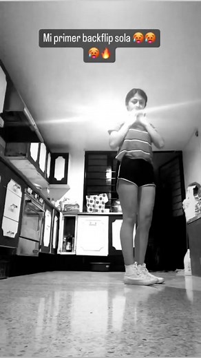 Primer BackFlip de mi alumna 🤯🤸🏻‍♂️💥🔥 Sinsuuni | Yesus Ramírez