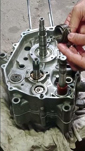 Honda Innova 125 engine restoration #shorts #motorcyclerepair #mechanic