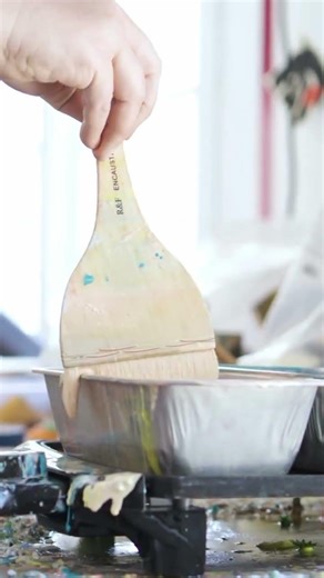 Encaustic art process with melted beeswax pigment and precision layering #satisfying #art