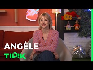 Angèle est amoureuse de la Petite Sirène et des gaufres de Liège !