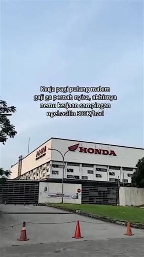 📢 10 Manfaat Internet yang Membuat Hidup Lebih Mudah! 🌍💡 📌 1. Akses Informasi Lebih Cepat 📰🔍 Cari informasi kapan saja, belajar tanpa batas! 📌 2. Komunikasi Lebih Mudah 📞💬 Media sosial & video call, tetap terhubung dengan siapa saja! 📌 3. Belajar Online Kapan Saja 🎓📚 Kursus online, e-book, dan tutorial bisa diakses di mana saja! 📌 4. Efisiensi Kerja Meningkat 💻📊 Kerja remote & penyimpanan cloud, kolaborasi lebih lancar! 📌 5. Belanja Lebih Praktis 🛒💰 E-commerce, cukup klik, bara