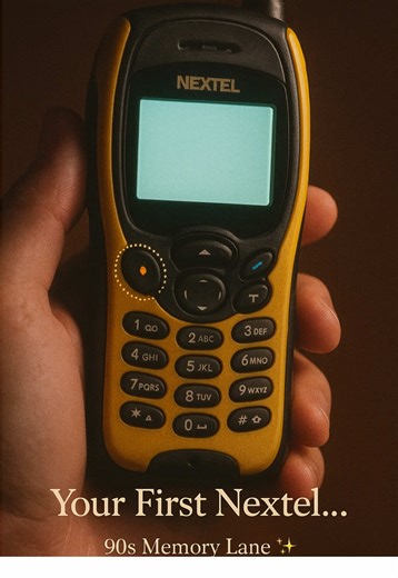 If you never heard that Nextel chirp… you’ll never understand. 📟✨ Your first Nextel… who did you bleep-bleep the most? #90sMemoryLane #Nextel #90sKids #ThrowbackTech #nostalgiavibes