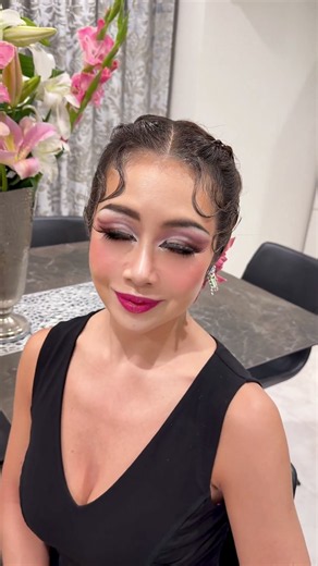 渡辺理子今日のラテンヘアメイク💄 #オダケイジダンスアカデミー #さとこのリアルレッスン #渡辺理子#織田慶治 #社交ダンサー #ラテンヘア