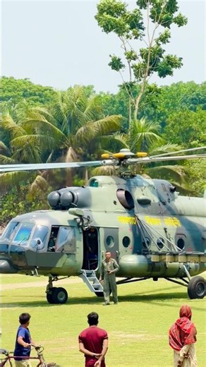 Air Force Helicopter Powerful Landing! #airforce #helicopter #military #aviation #usairforce