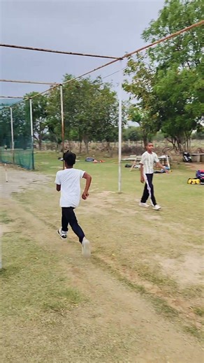 Beautiful bowling run-up - Surya #fastbowling #cricket #sports