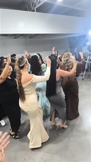 Fiesta gitana bailando rumba #gypsy #fiestagitana #artegitano #duendegitano #kalo #artepuro #love