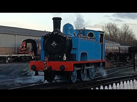 bo'ness and kinniel railway santa train 2025: lord roberts heads to the front of the train
