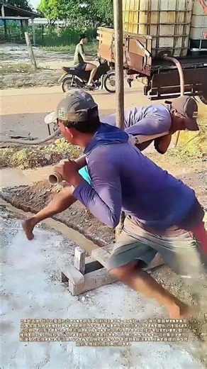 螺旋を描く人力の力学： 二つのハンドルが紡ぐ手掘り穿孔のリズム