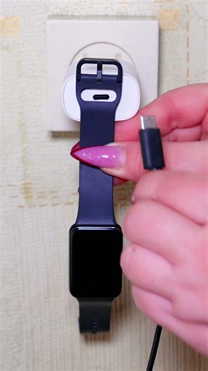Protect Your Sensors! Best Smartwatch Charging Positions #short #tip #lifehack