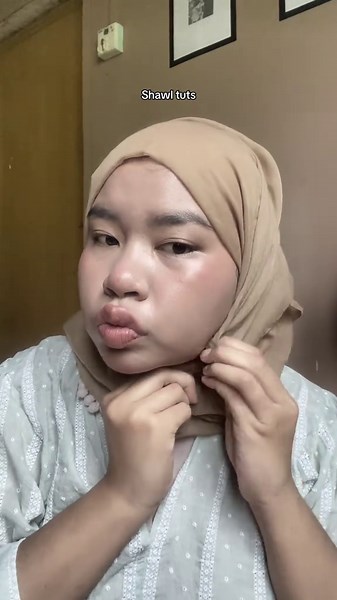 Easy Cotton Shawl Tutorials: No Pins Needed