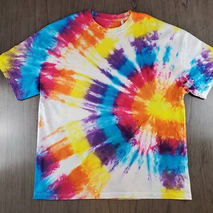 Tie-Dye Bullseye T-Shirt (Unisex) - Etsy.de
