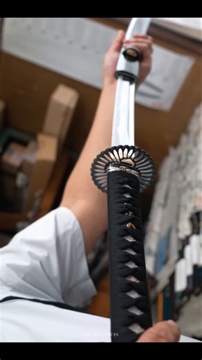 [211/250] 🔥 “How Japanese Swords Are Made! ⚔️ Most Satisfying Process Ever”