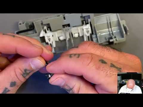 Escáner Fujitsu fi 8170 ¡Cómo volver a colocar el plástico y los resortes