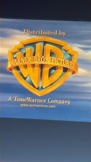 ImageMovers./Playtone./Warner Bros. Pictures. (2004)￼￼￼