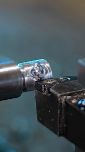 818K views · 4.3K reactions | Cutting thread on a Lathe! #metalwork #metalcutting #lathework #lathecut #lathe #tools | Make it Extreme | Facebook