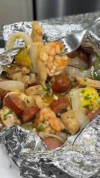 Cajun Shrimp Boil Foil Packets on the Grill 🔥🦐🥔🍄‍🟫