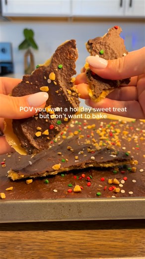 Alec Rodriguez on Instagram: "Christmas Crack 🍫🎄 This snack is addicting and so easy to make! It’s a holiday staple that you need to try 🙌 don’t expect leftovers though 😂 Recipe below: Ingredients: - about 36 soda crackers (we used Schar’s gluten free crackers) - 1 cup unsalted butter - 1 cup light brown sugar - 10 oz semisweet or dark chocolate chips - optional topping ideas: sea salt, toffee bits, sprinkles, nuts Directions: - Lay soda crackers evenly onto large baking sheet - In a small s