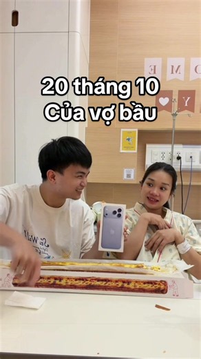 Quà bất ngờ cho vợ iu ❤️ #siroofficial #vittihon #rovavit | vịt tí hon