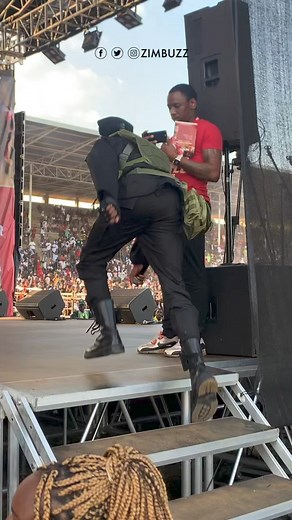 Master H making a grand entrance at the Castle Tankard at the Borrowdale Race Course | Zimbuzz