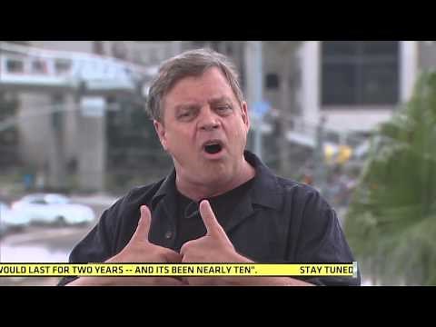 Comic-Con All Access Live: Mark Hamill Does The Joker In Person!