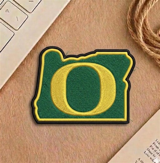 Oregon Ducks State Logo Patch - UO University Embroidered Emblem for Jackets, Green and Yellow College Spirit DIY, Eugene, Iron on, Sew on