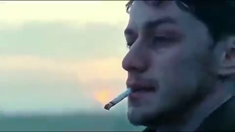 🚨 Você entende o que isso realmente significa?A Geração Z e os Millennials não estão esgotados porque são fracos... eles fizeram as contas...Seu pai comprou uma casa aos 24 anos com um salário... uma semana de 40 horas e uma aposentadoria garantida...Eis o que mudou...Em 1970, o preço médio de uma casa era o dobro do salário médio anual... hoje, é seis vezes maior... e isso antes dos juros...> Os Baby Boomers se formaram com pouca ou nenhuma dívida em uma economia com planos de aposentadoria of