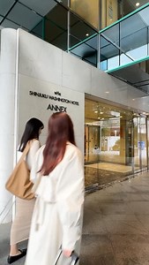 新宿ワシントンホテル【公式】 on Instagram: "新宿ワシントンホテル ～ANNEXのご紹介～ Shinjuku Washington Hotel ANNEX 客室はシングルからダブル、ツイン、 トリプルまで。 広々とした空間と、開放感のある窓はANNEXならでは。 ホテル内1階レストラン ふじたでは 朝食に和の素材を活かしたビュッフェをお愉しみいただけます🥢 東京観光やホテルステイの機会にぜひご利用くださいませ。 Our rooms range from single to double, twin and triple accommodations. The spacious room and the windows that gives you the sense of openness are unique to ANNEX. Enjoy a Japanese-style buffet breakfast at Restaurant Fujita on the hotel's 1st floor.🥢 We warmly invite you to dine wit