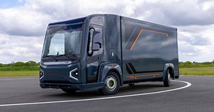 REE Automotive unveils Class 3 box truck powered by its P7 electric chassis and REEcorners
