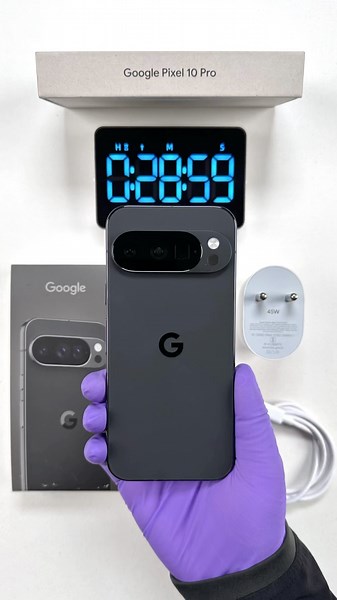 Google 45W USB-C Power Charger Charging Test Google Pixel 10 Pro #shorts