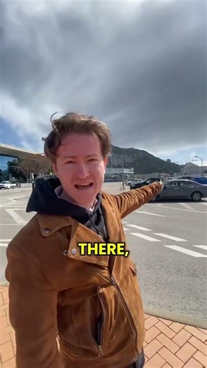 Gibraltar lovely Britain by Spain, King Alfonso died from the Black Death attacking the Moor Castle