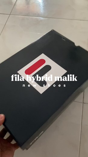 First Branded Fila Shoes Unboxing | Carlthology