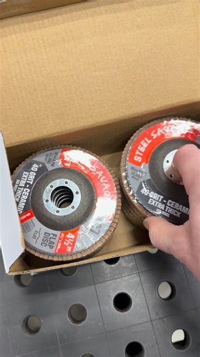 Fireball™Tool on Instagram: "Give these Steel Savage discs a try if you’re looking for a cheap disc with great performance. These discs won several categories in our testing machine. #fireballtool #bestgrindingdisc #flapdisc #bestflapdisc #3m"