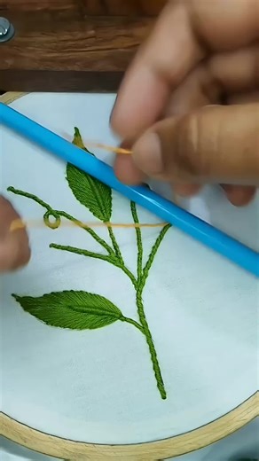 Easy Crochet Tutorial for Handmade Embroidery Crafts