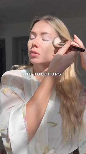 Estée Lauder Double Wear Smooth & Blur Primer blurs the look of pores for a smooth, matte finish. Apply Double Wear Foundation for a buildable finish that won’t settle into pores or lines. | Ulta Beauty