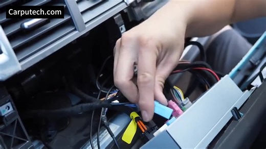 How to Install a Touchscreen on Range Rover Evoque 2012-2018 Complete CarPlay & Android Auto Upgrade Product Features: * Perfect Fit for Range Rover Evoque (2012-2018): This 10.25" Android navigation screen is specifically designed for Range Rover Evoque models from 2012 to 2018, bringing a high-tech, modern look to your car’s interior * Full Android Navigation System: Enjoy the full power of Android, including Google Maps, navigation, and access to millions of apps, all displayed on a stunning 