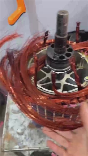 Workshop such as fabrication, assembly, repair, and testing with precision. and safety systems that allow workers and trainees to perform operations. #workshop #technology #diy #technique #steelwork #welding Wo1a.4630 | Work 94M