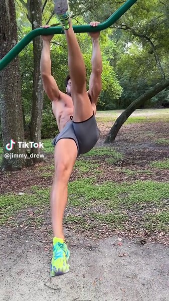 1440 minutes in a day. Take 30 to exercise today. Hanging abs work to strengthen the core. #workout #workoutmotivation #fitness #abs