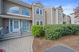 655 Pleasant St #6, Weymouth, MA 02189 - MLS 73370119 - Coldwell Banker